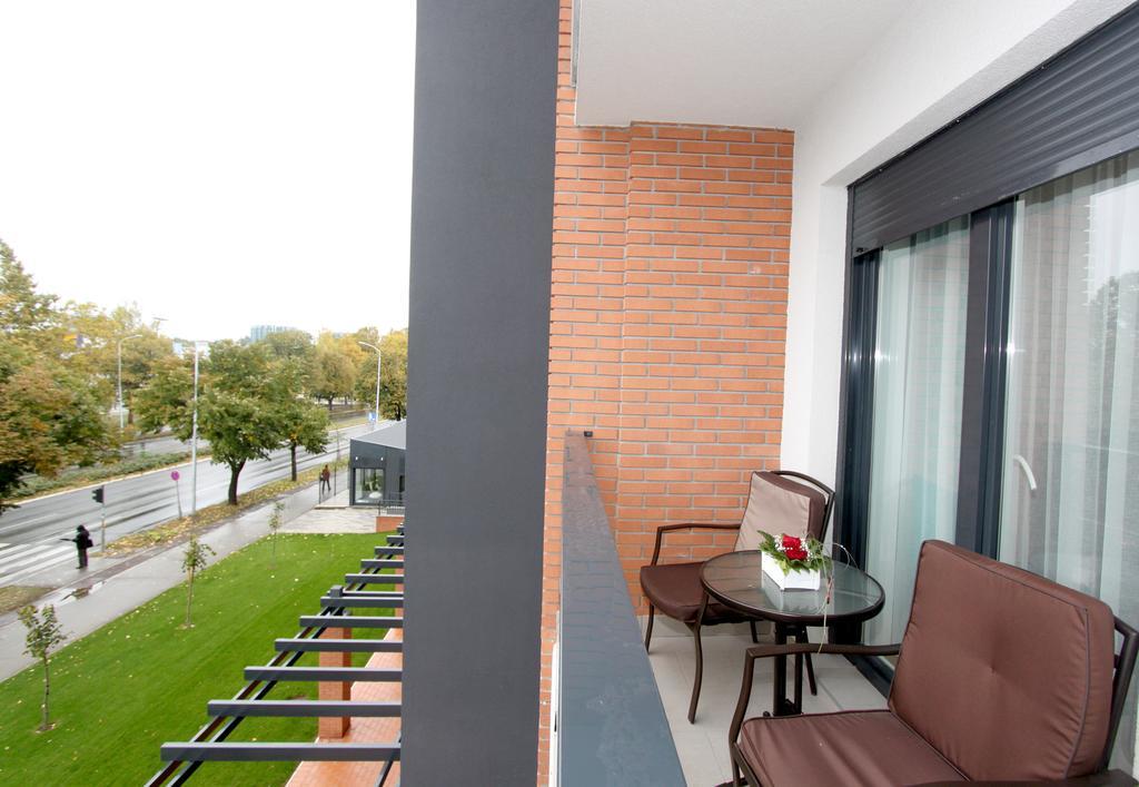 Apartment Oasis Belgrad Exterior foto